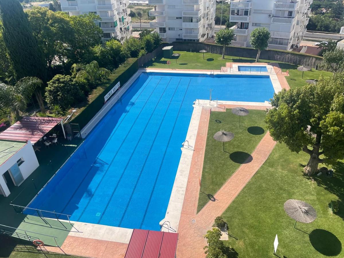 Apartment Middle Floor in Estepona