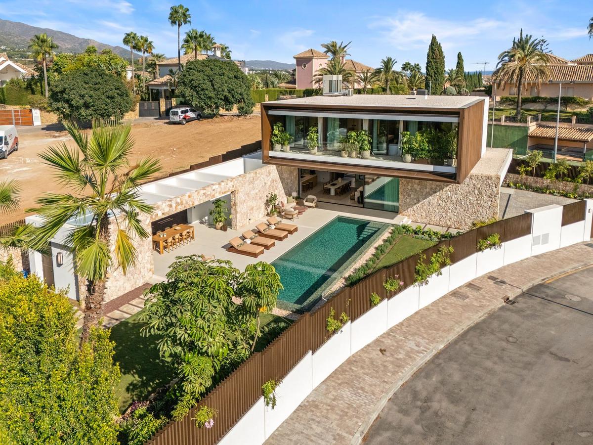 Villa Detached in Marbella