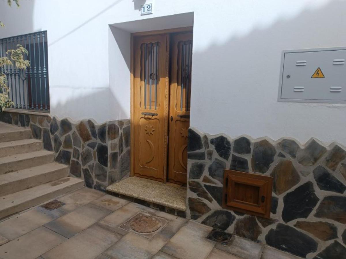 Villa Semi Detached in Guaro