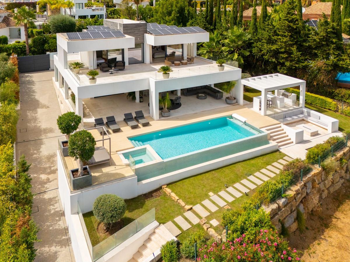 Villa Detached in Nueva Andaluc&iacute;a