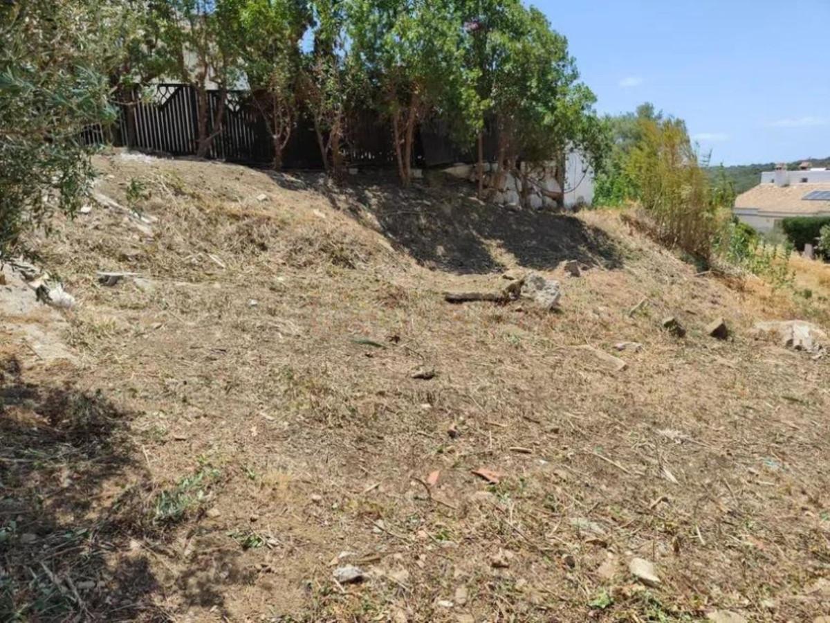 Plot Residential in Valle Romano