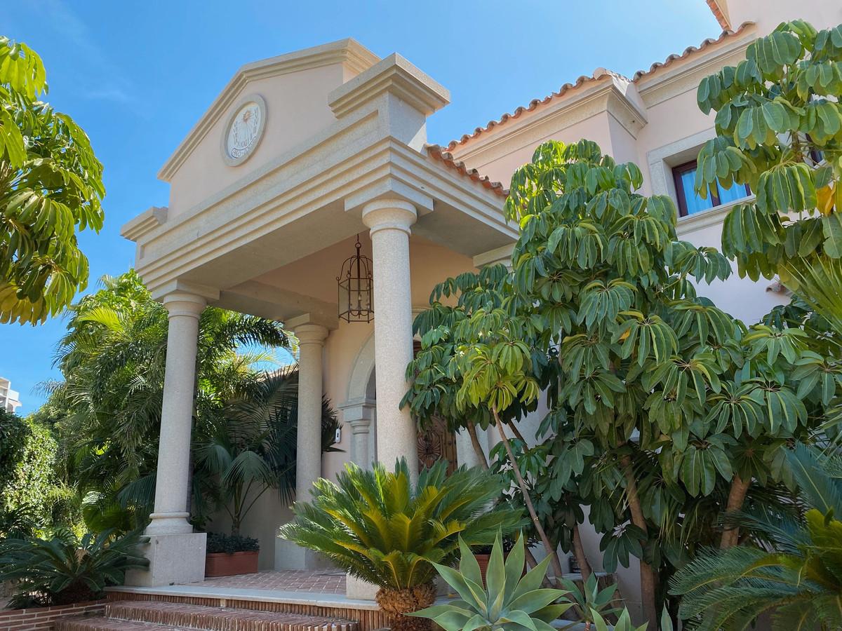 Villa Detached in Los Flamingos