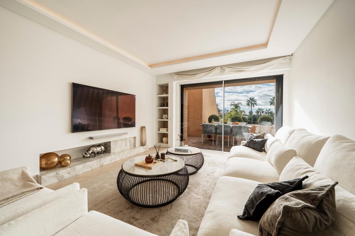 Apartment Penthouse Duplex in Benahav&iacute;s