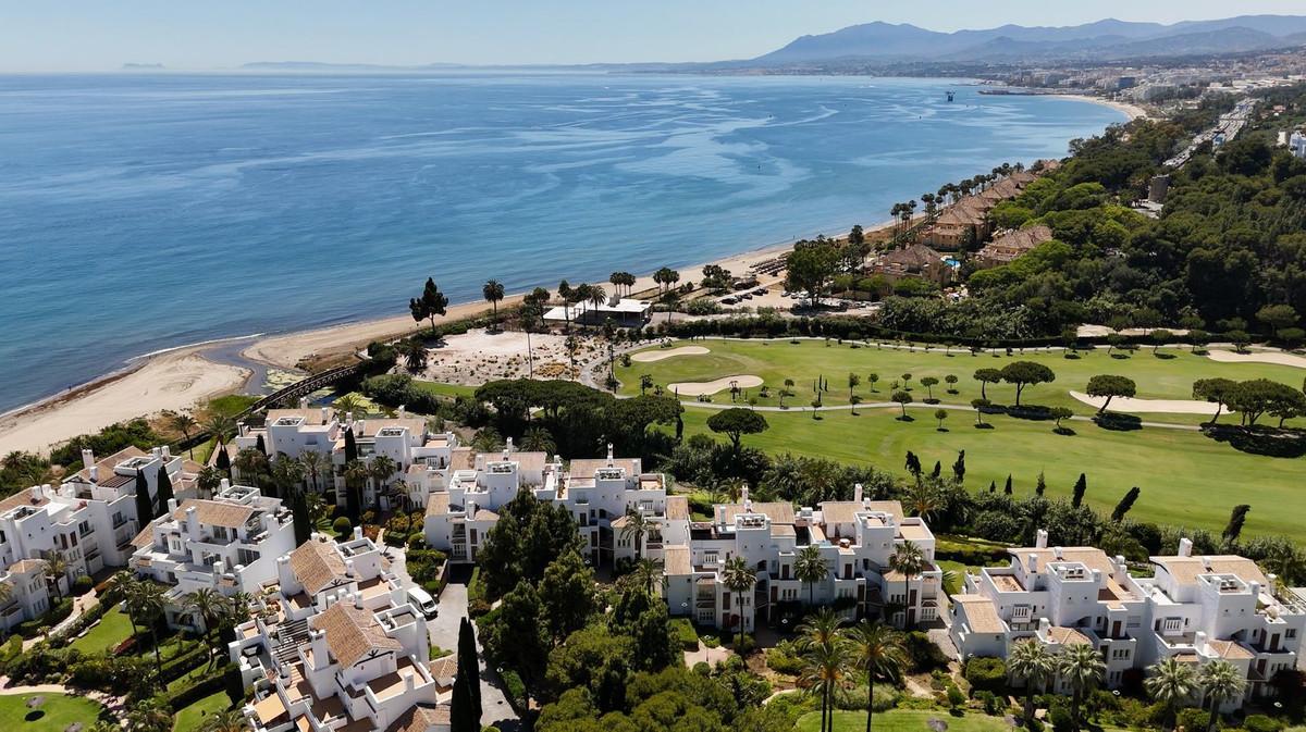 Apartment Ground Floor in Los Monteros