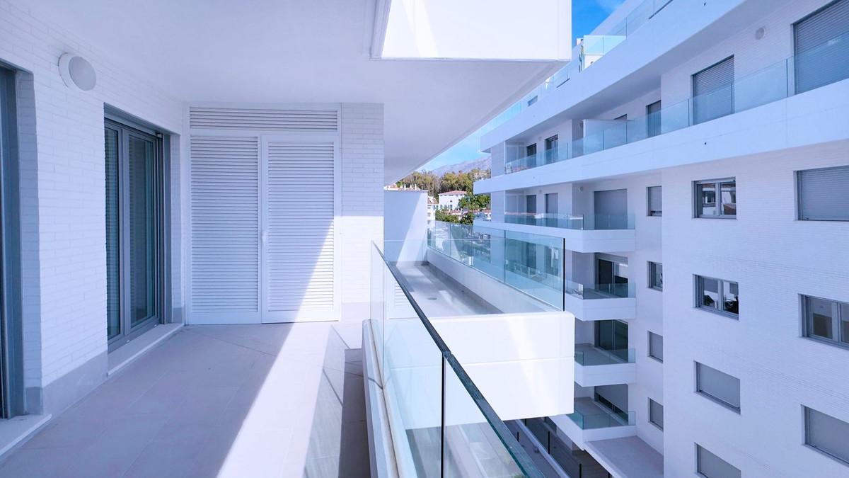 Apartment Middle Floor in Nueva Andaluc&iacute;a