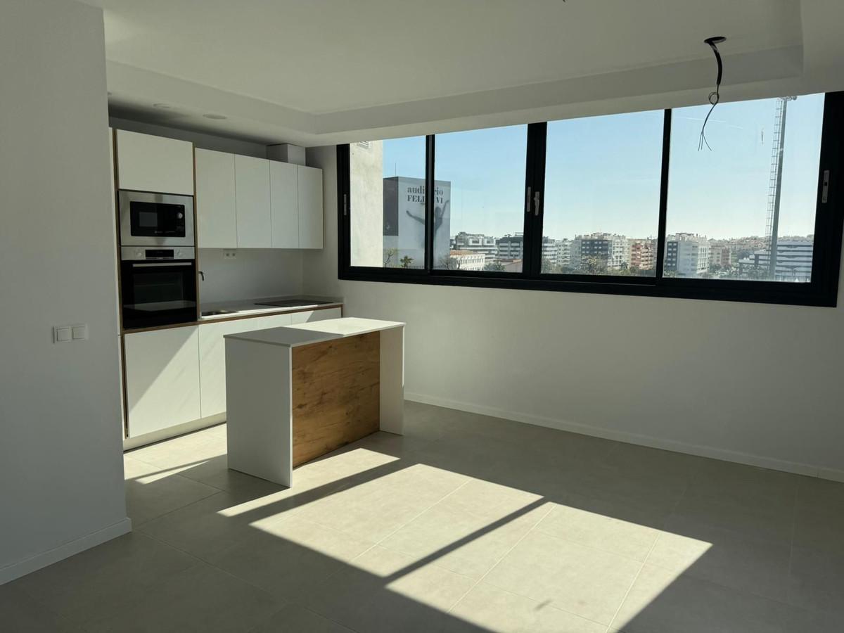 Apartment Penthouse in Estepona