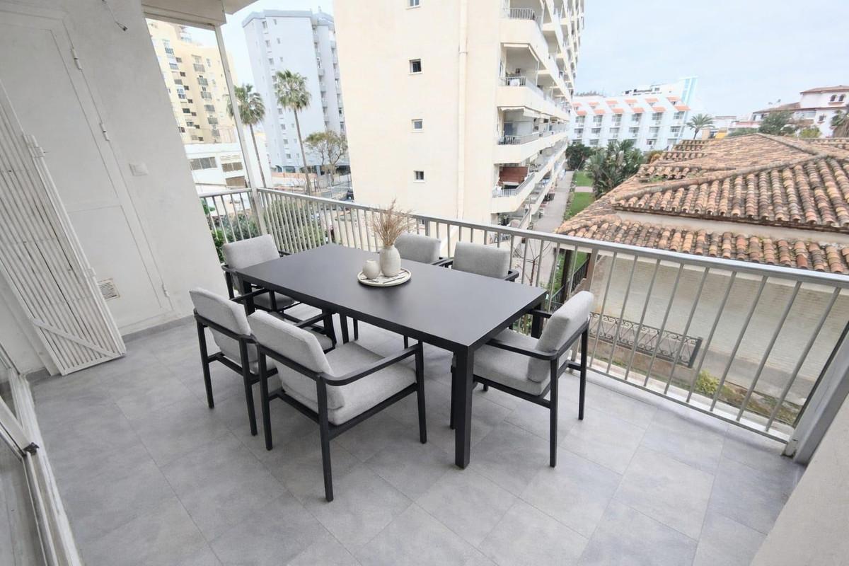 Apartment Middle Floor in La Carihuela