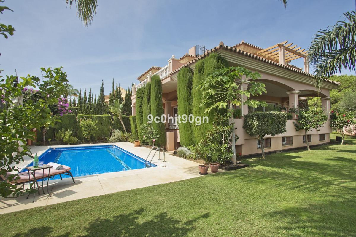 Villa Detached in Elviria