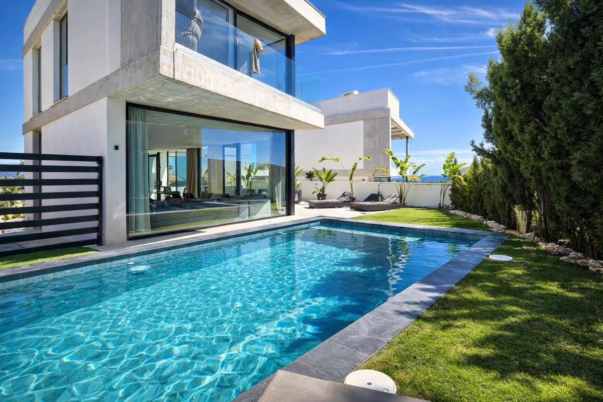 Villa Detached in Nueva Andaluc&iacute;a
