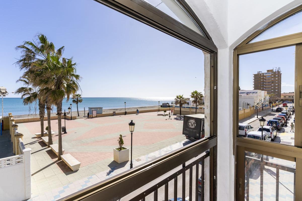 Apartment Middle Floor in San Luis de Sabinillas