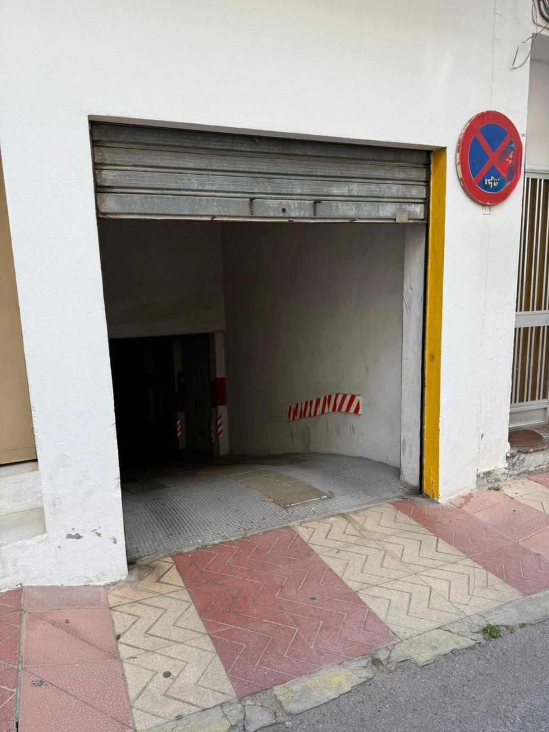 Commercial Garage in San Pedro de Alc&aacute;ntara