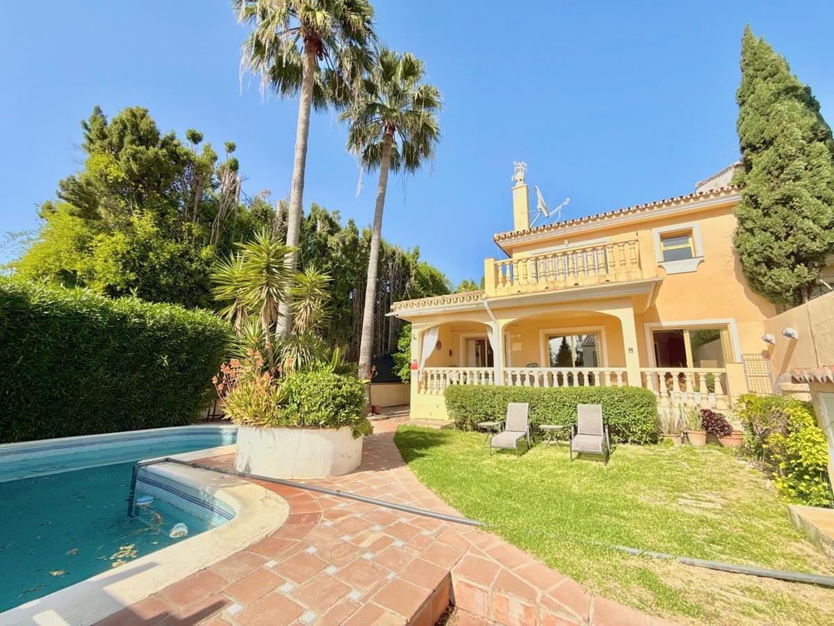 Villa Semi Detached in Sierrezuela