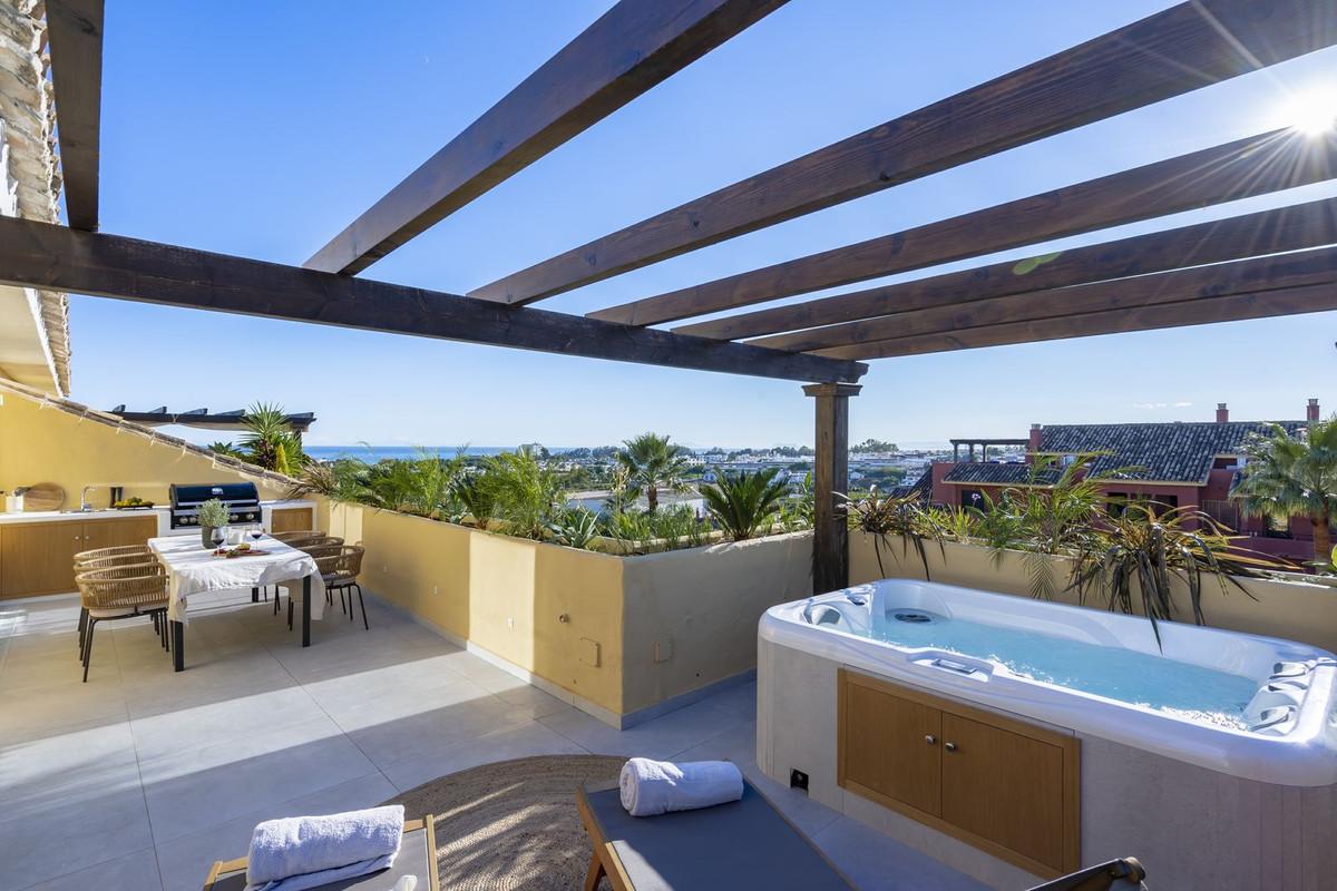 Apartment Penthouse in Bel Air