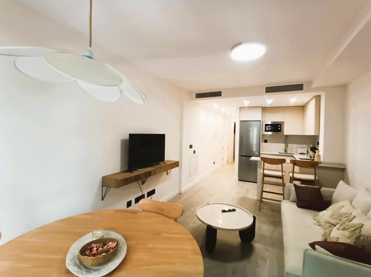 Apartment Middle Floor in M&aacute;laga Centro