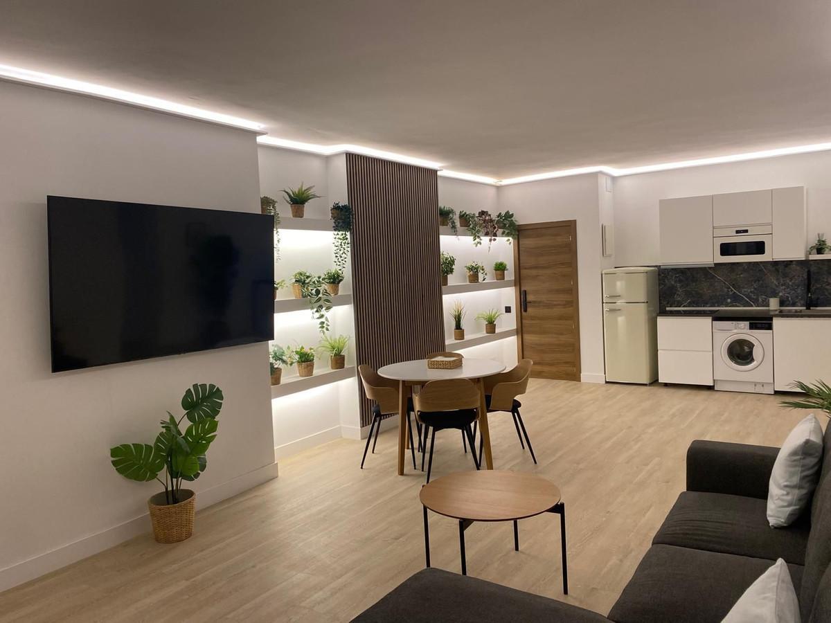 Apartment Middle Floor in Puerto Ban&uacute;s