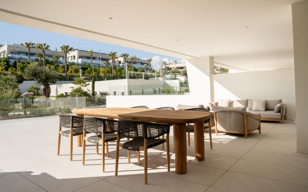 Apartment Ground Floor in The Golden Mile