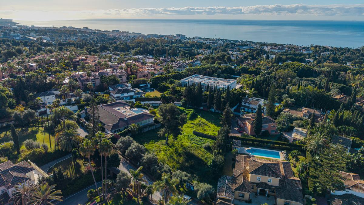 Plot Land in The Golden Mile