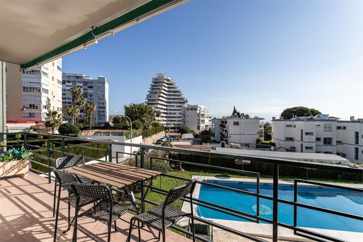 Apartment Middle Floor in Benalmadena Costa