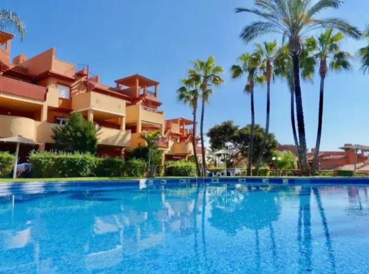 Apartment Ground Floor in Elviria