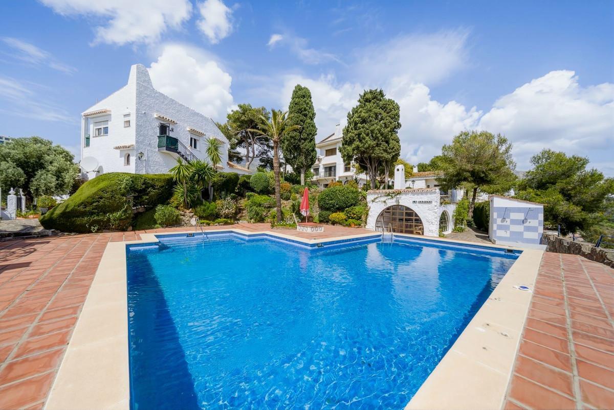 Apartment Middle Floor in Benalmadena Costa