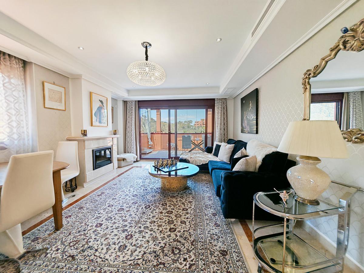 Apartment Duplex in La Mairena