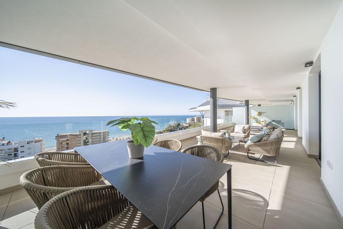Apartment Middle Floor in Carvajal