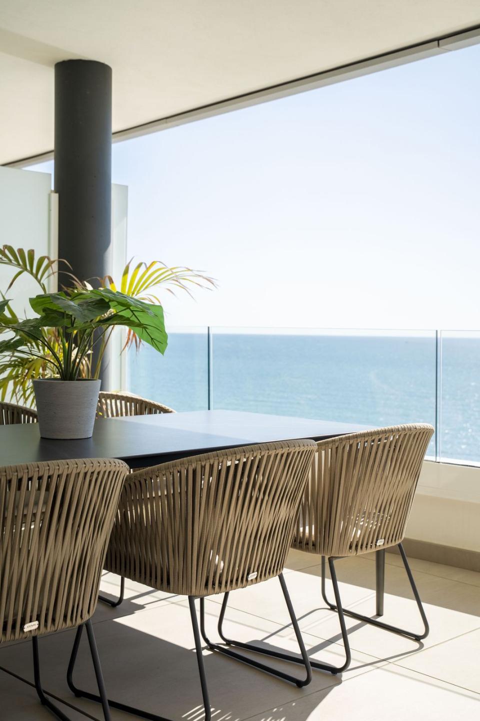 Apartment Middle Floor in Carvajal