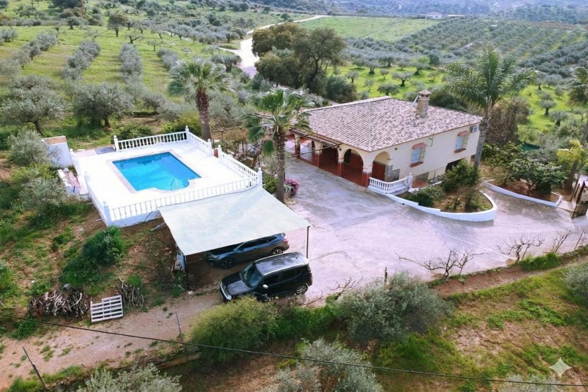 Villa Finca in Co&iacute;n