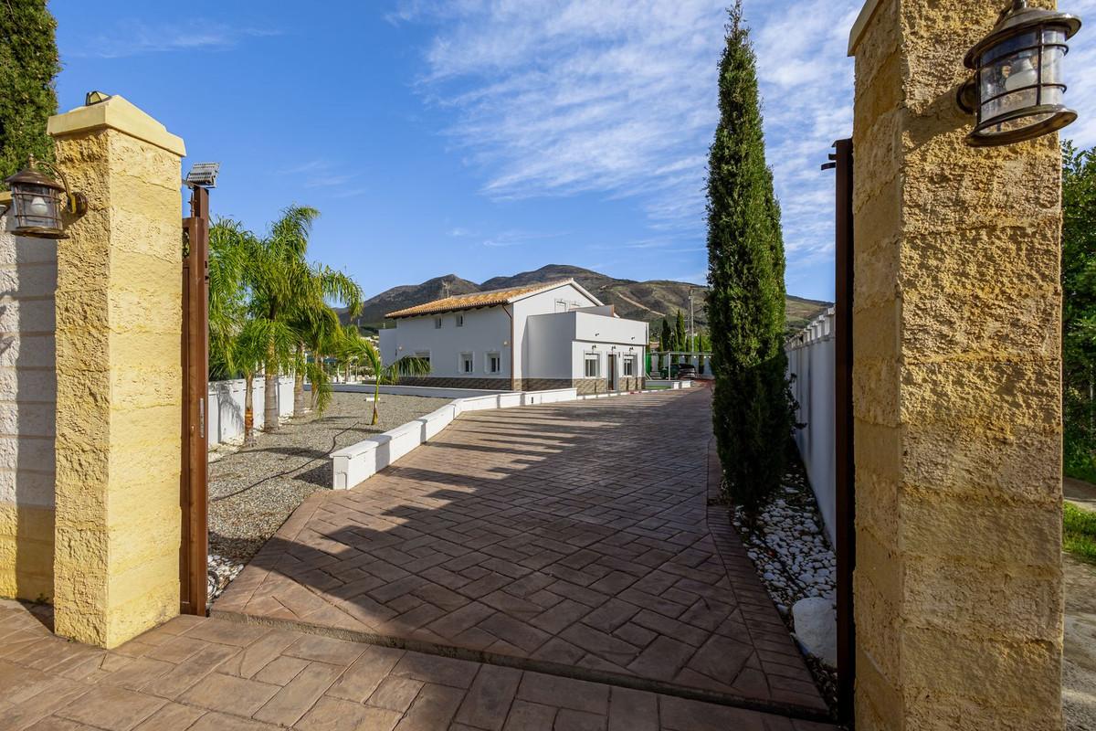 Villa Detached in Alhaur&iacute;n el Grande
