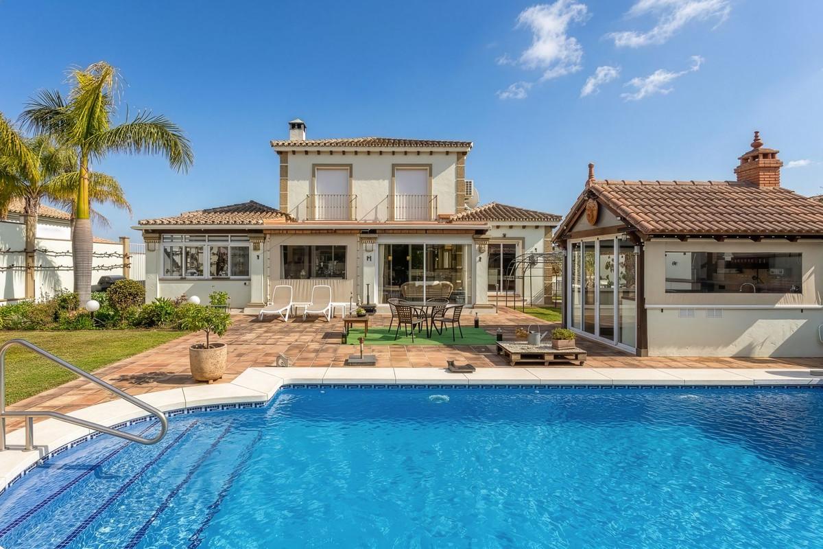 Villa Detached in Co&iacute;n