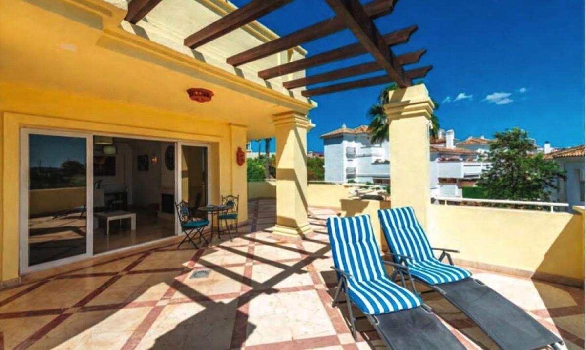 Apartment Middle Floor in Casares Playa