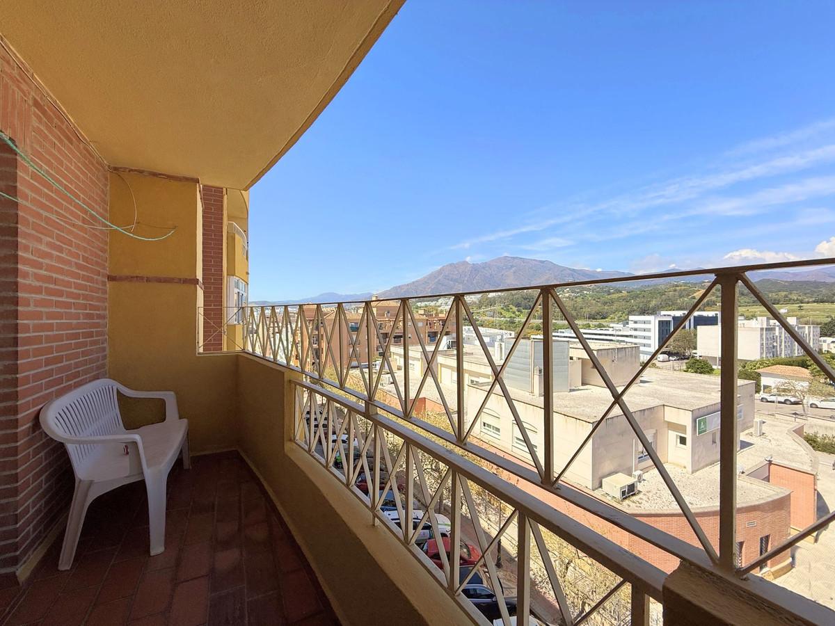Apartment Middle Floor in Estepona