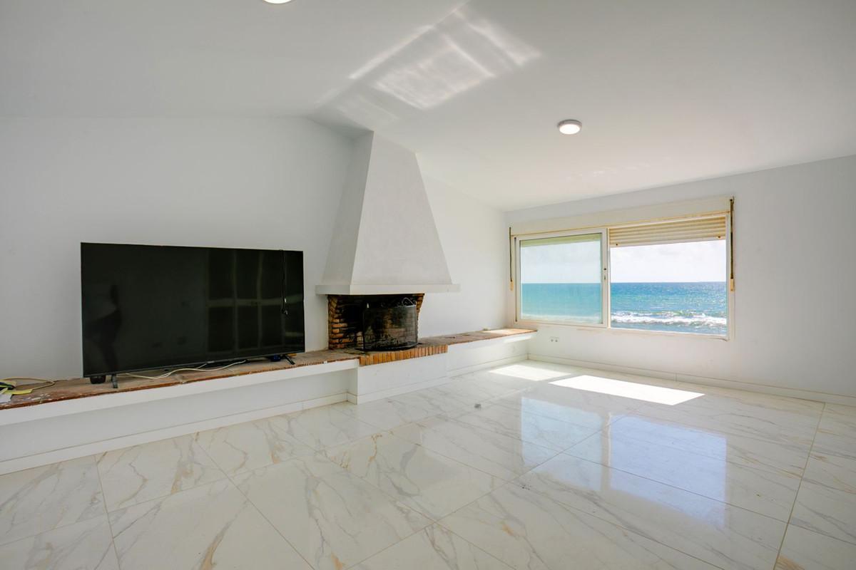 Villa Detached in Estepona