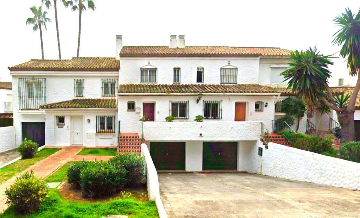 Apartment Ground Floor in El Paraiso