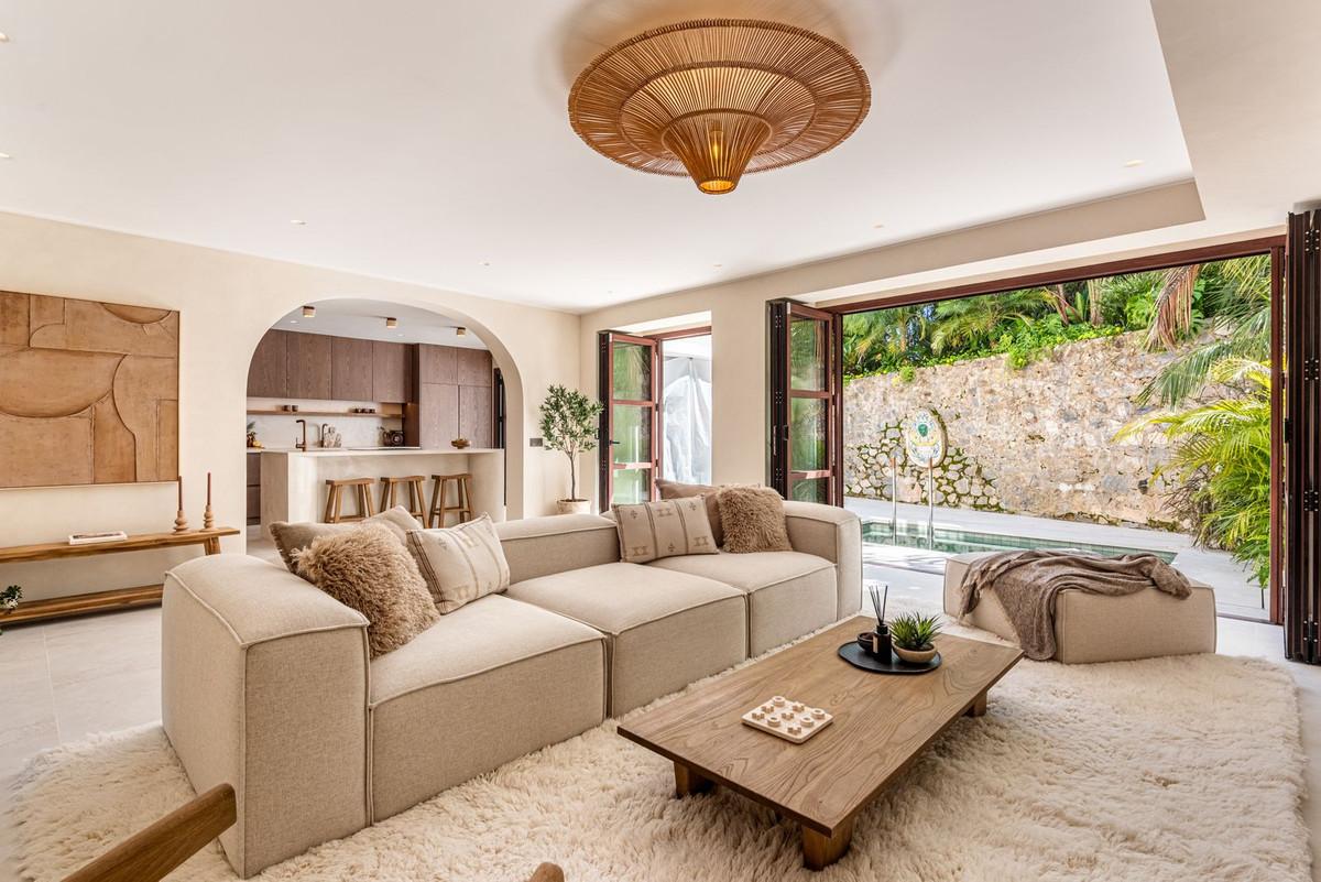 Townhouse Terraced in The Golden Mile