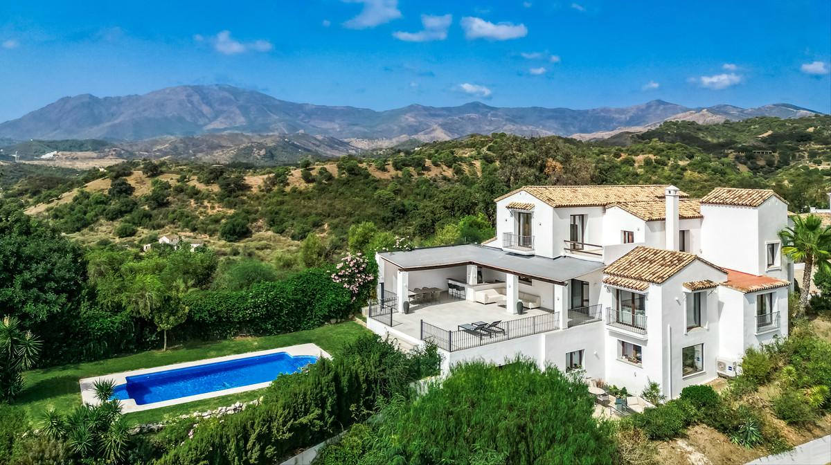 Villa Detached in Estepona