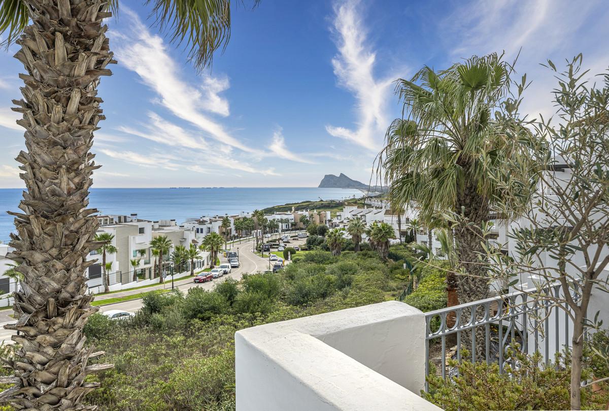 Apartment Middle Floor in La Alcaidesa