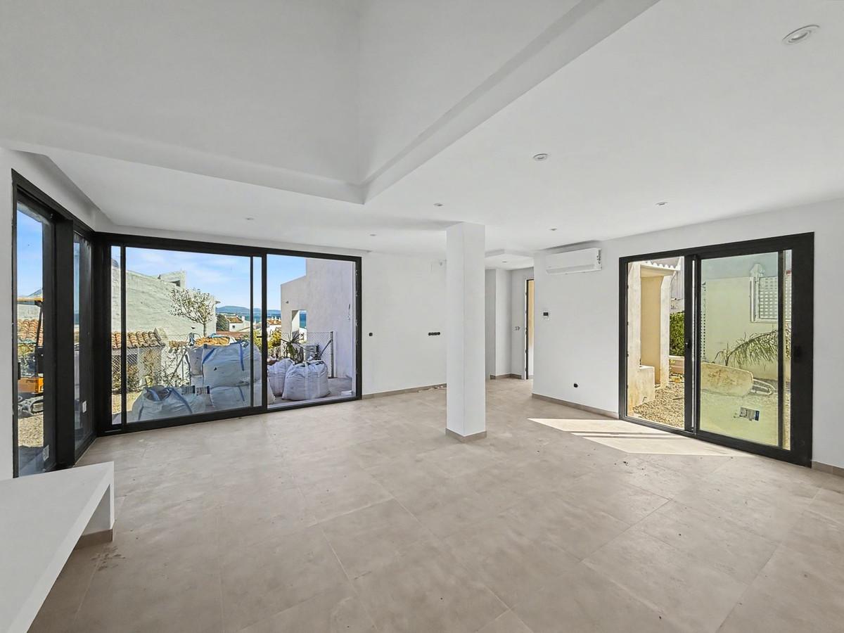 Townhouse Semi Detached in Estepona