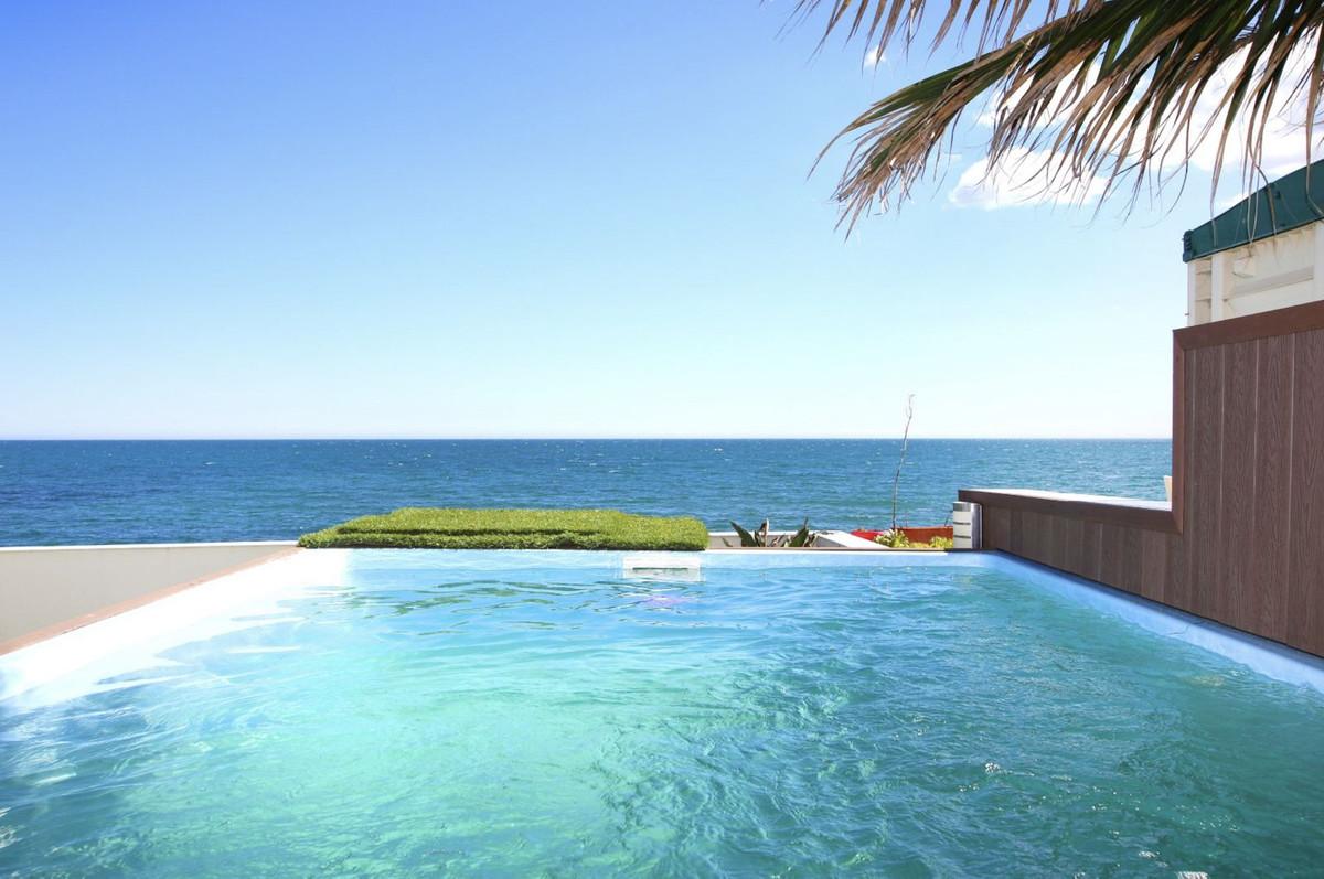 Apartment Duplex in Estepona