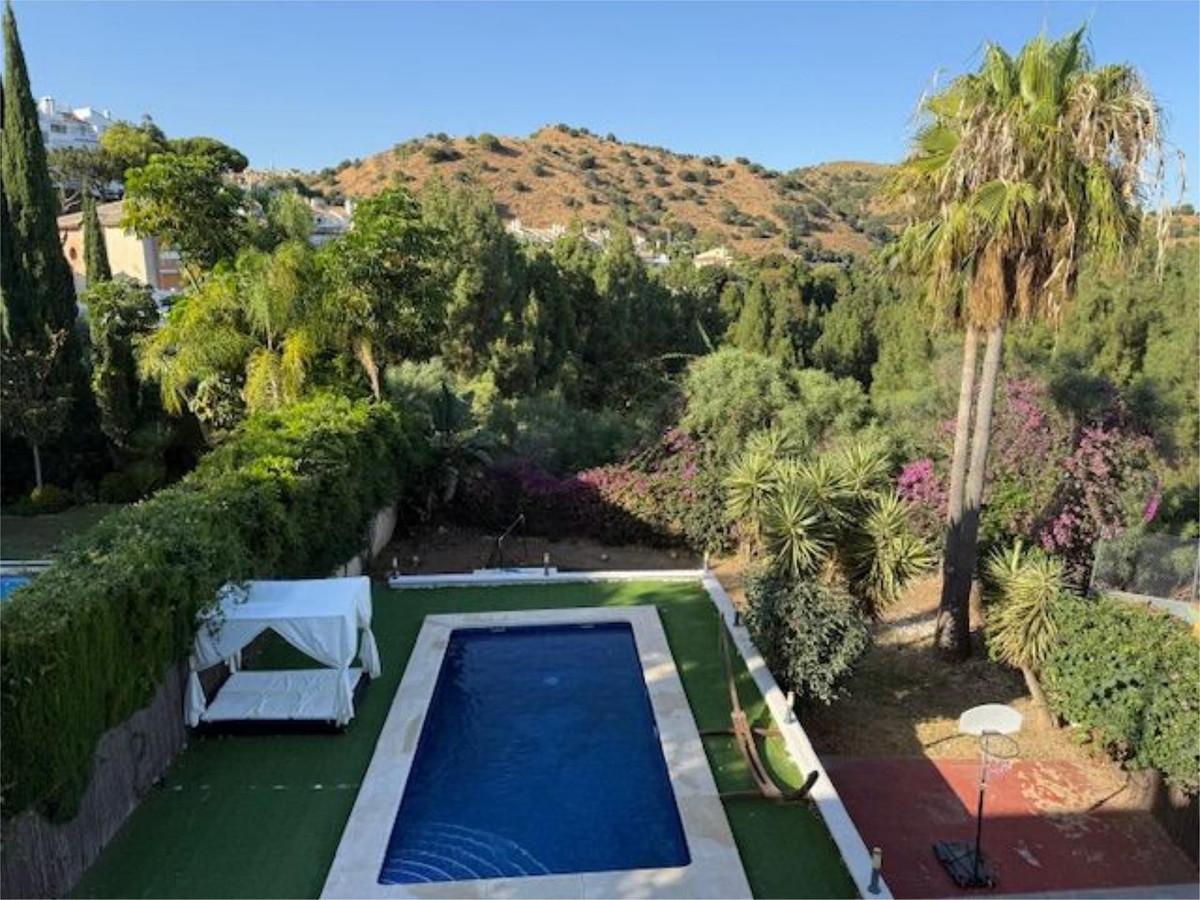 Villa Semi Detached in Calahonda