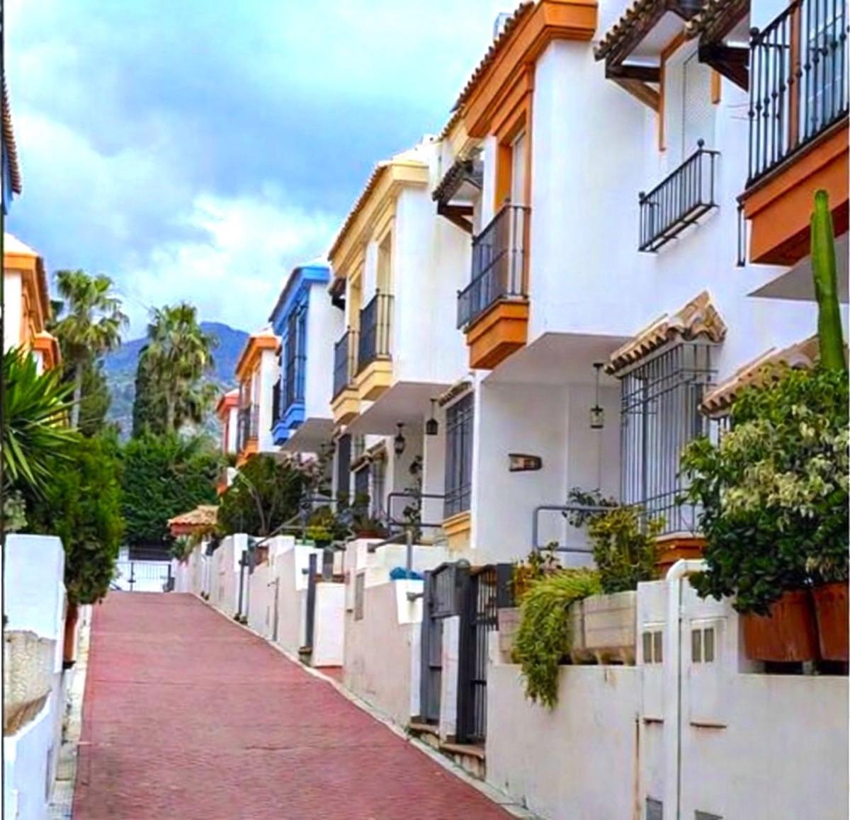 Townhouse Terraced in Marbella