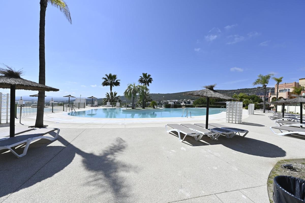 Apartment Middle Floor in Manilva