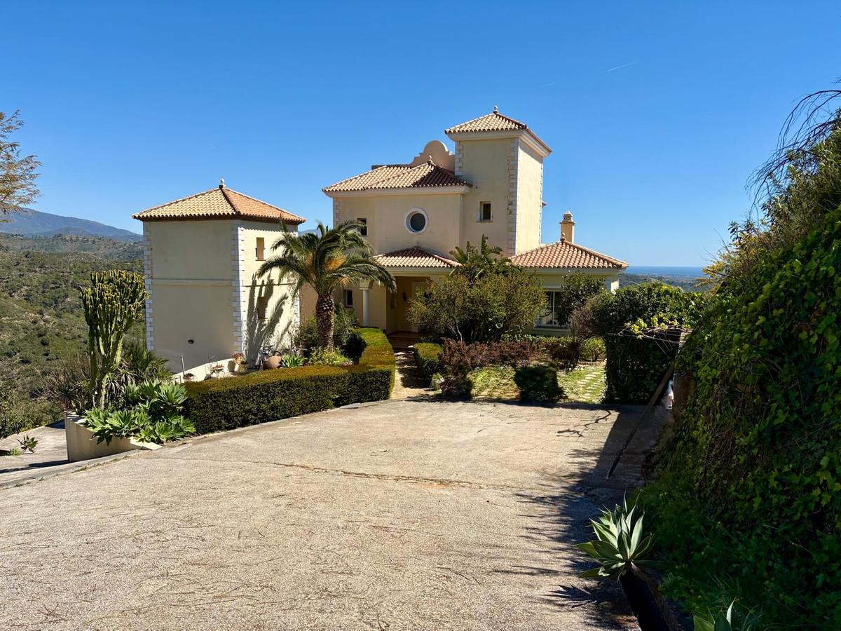 Villa Finca in Estepona