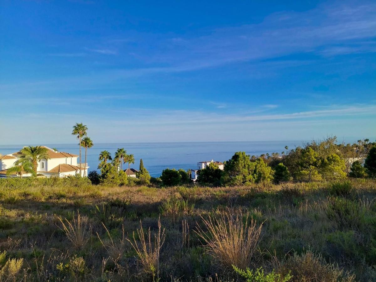 Plot Residential in Manilva