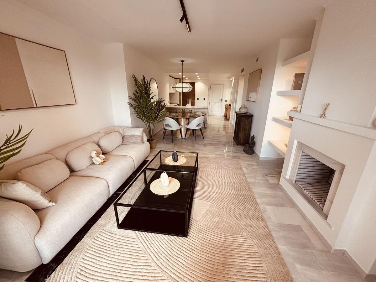 Apartment Middle Floor in Calahonda