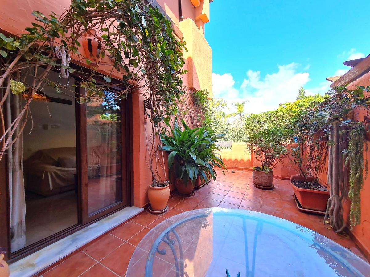 Apartment Middle Floor in Estepona