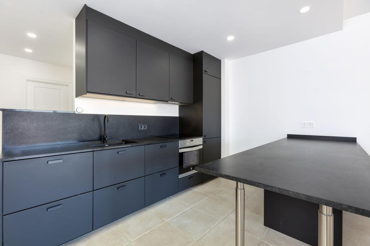 Apartment Middle Floor in Nueva Andaluc&iacute;a