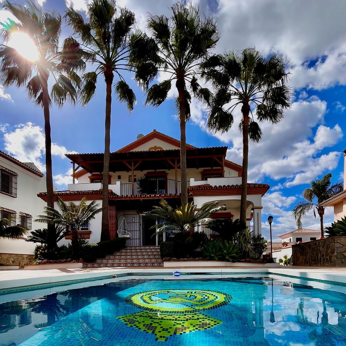 Villa Detached in Alhaur&iacute;n el Grande