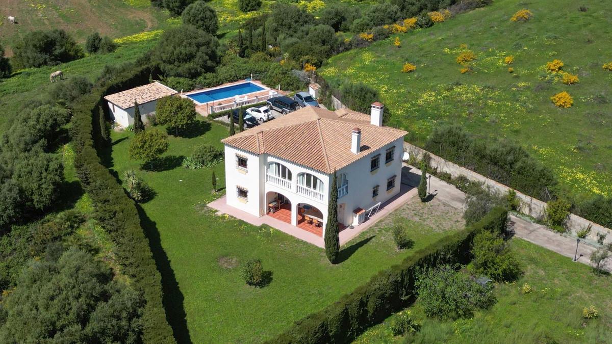 Villa Detached in Estepona