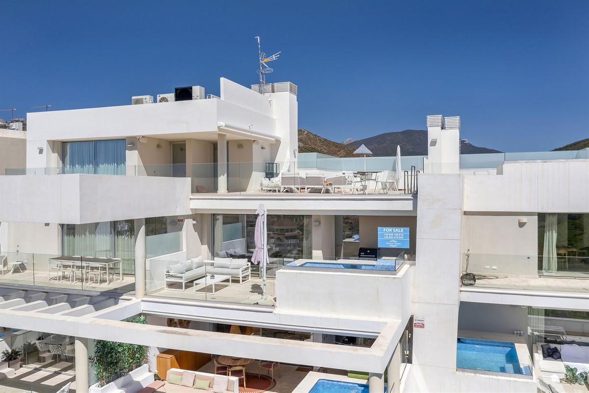 Apartment Penthouse in Nueva Andaluc&iacute;a